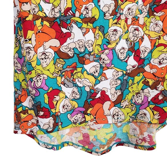 LuLaRoe X Disney Sz 14 Youth Top V-neck Pullover Fine Gauge Knit Stretch Dwarves - Picture 5 of 7